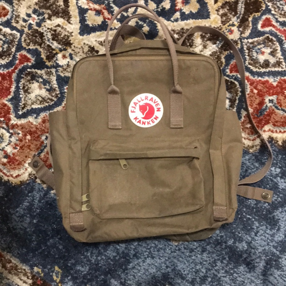 Fjall raven brown